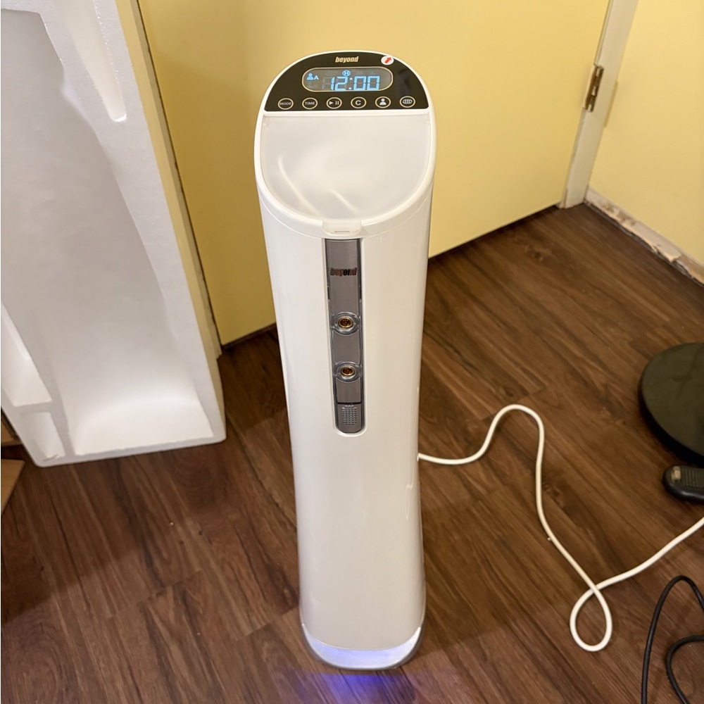 White Tower Air Purifier with Digital Display